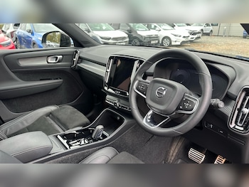 Used Volvo XC40 2021 for sale - 76658335: Photo