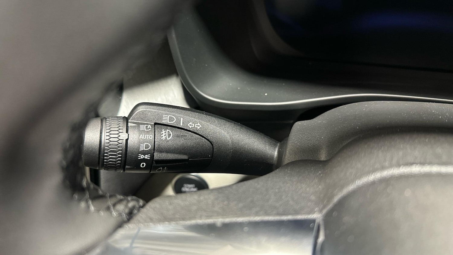 Used Volvo XC40 for sale - 77358640: Photo 18