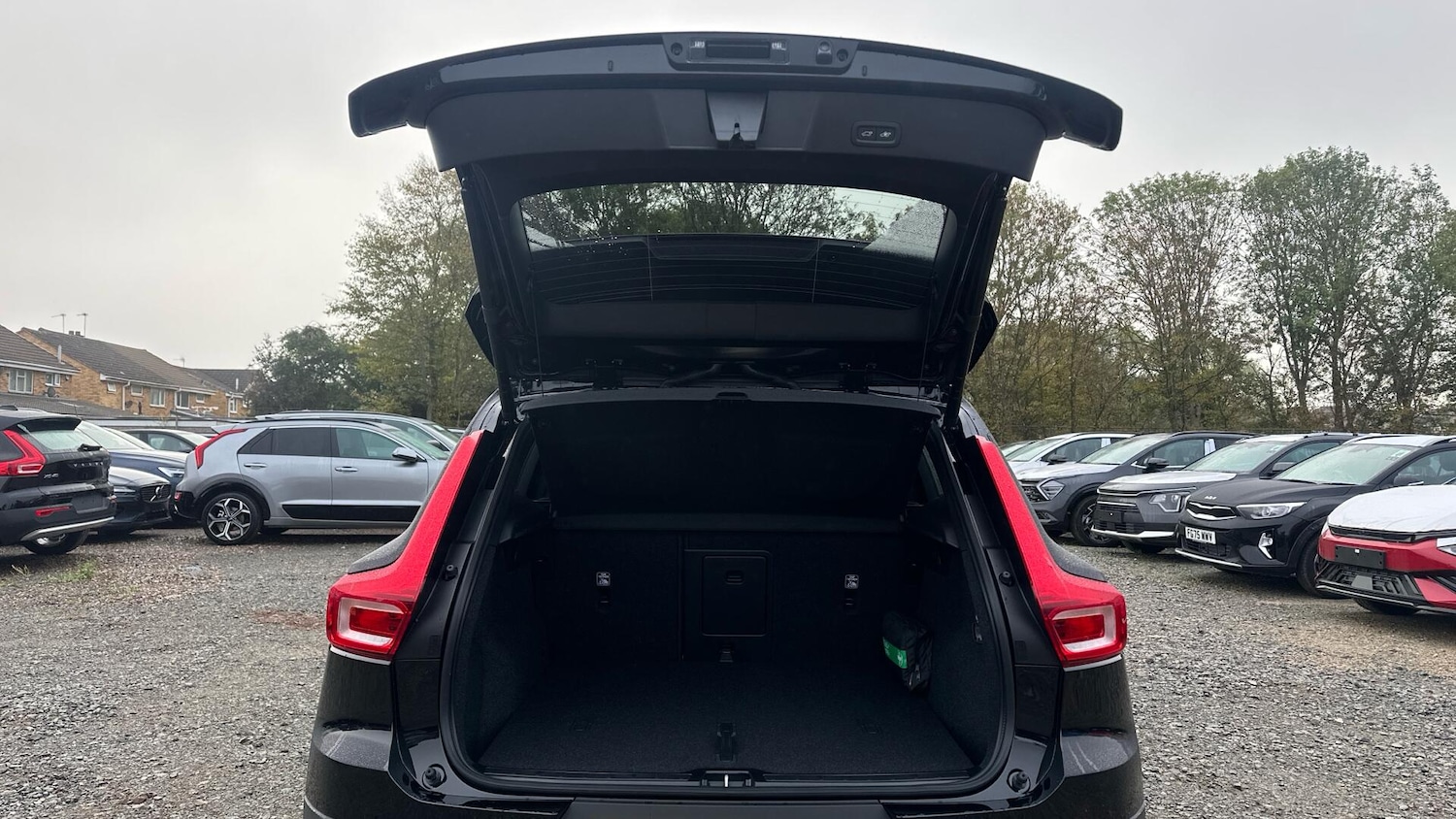 Used Volvo XC40 2025 for sale - 76337536: Photo 13