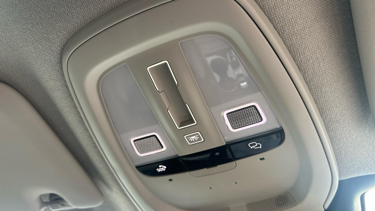 Used Volvo XC40 2025 for sale - 76337536: Photo 40