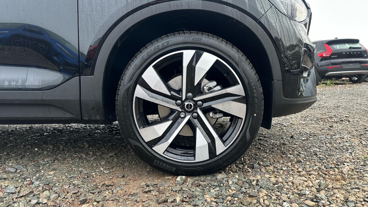 Used Volvo XC40 2025 for sale - 76337536: Photo 9