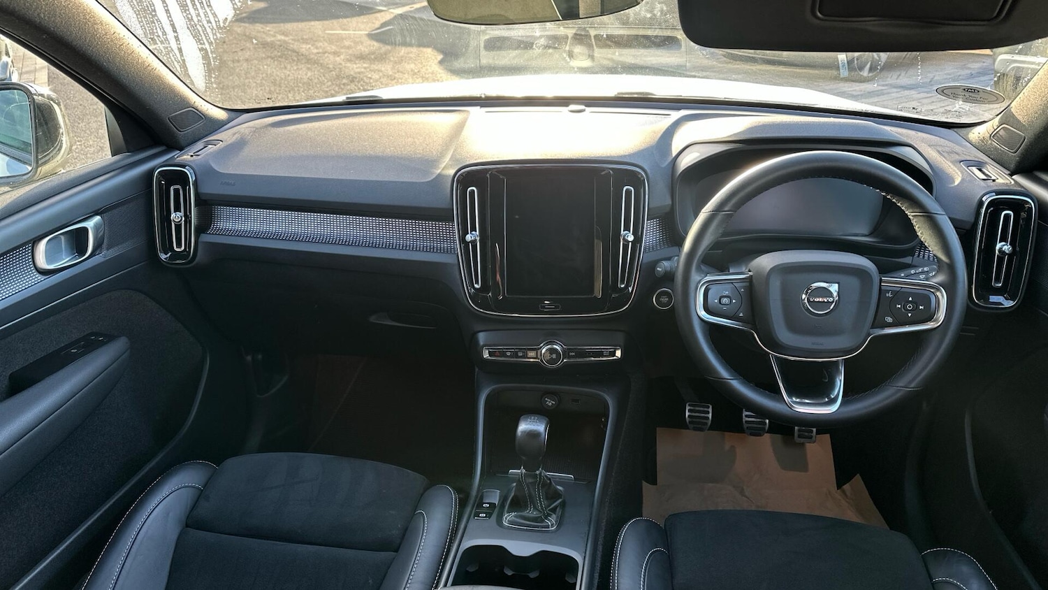 Used Volvo XC40 2022 for sale - 77351532: Photo 5