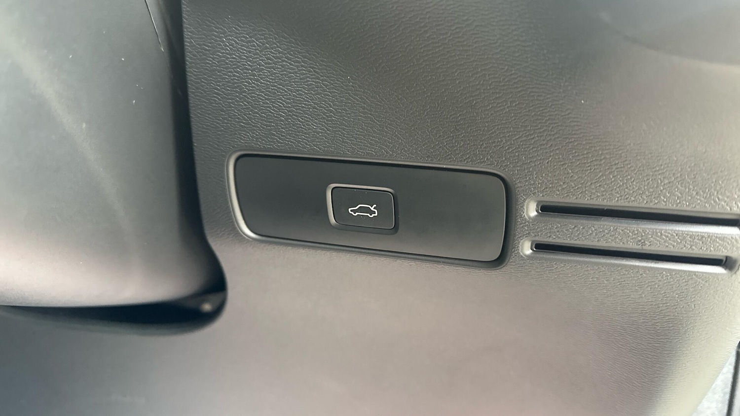 Used Volvo C40 2022 for sale - 76336657: Photo 31