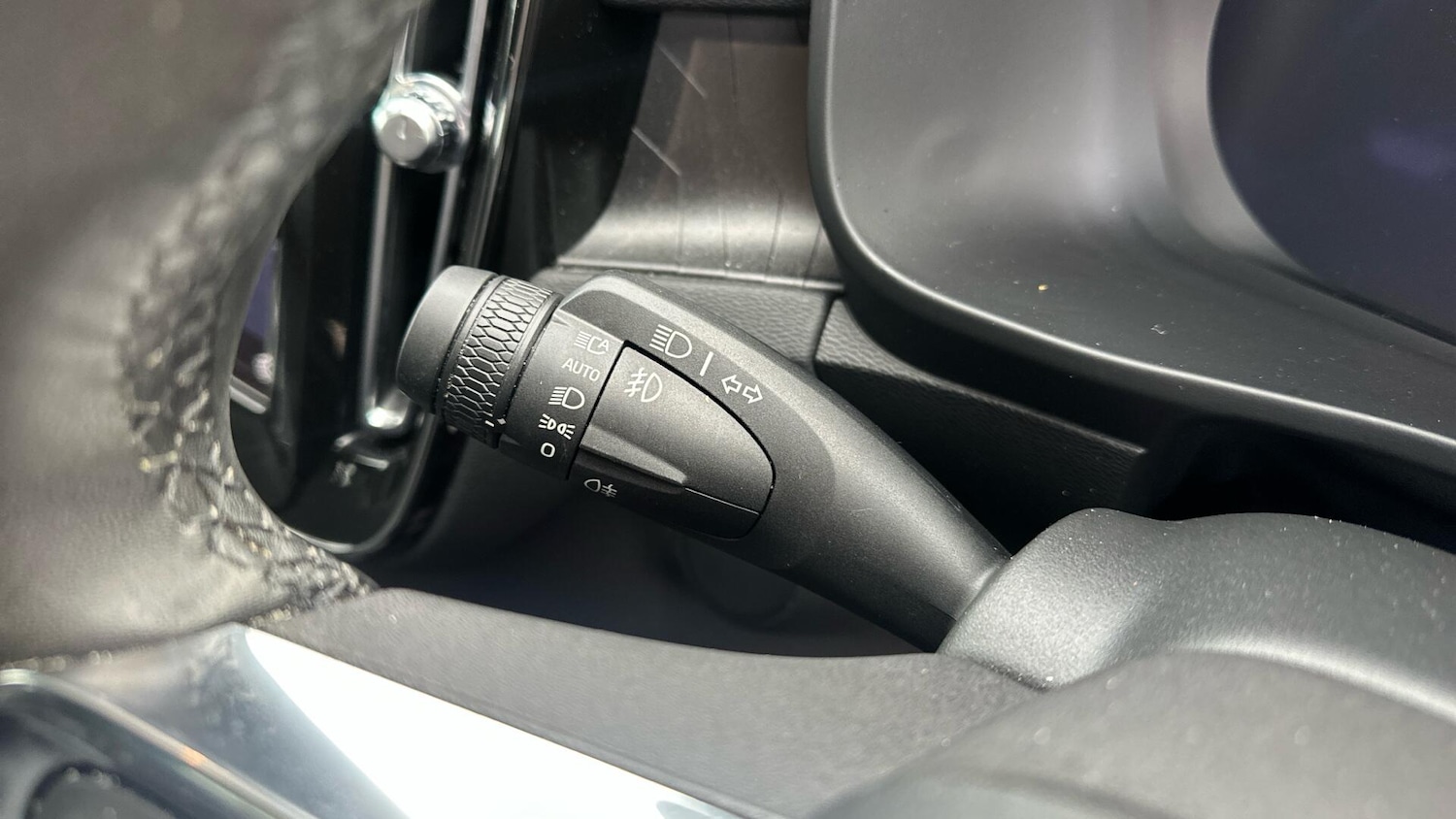 Used Volvo C40 2022 for sale - 76336657: Photo 35