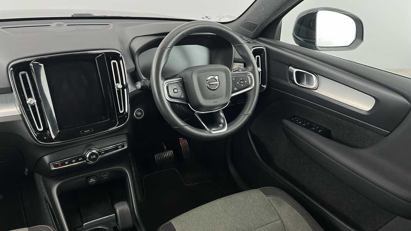 Used Volvo XC40 2022 for sale - 76701136: Photo 8