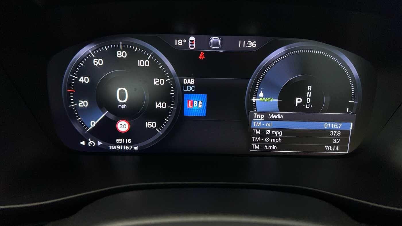 Used Volvo XC40 2022 for sale - 76701136: Photo 9