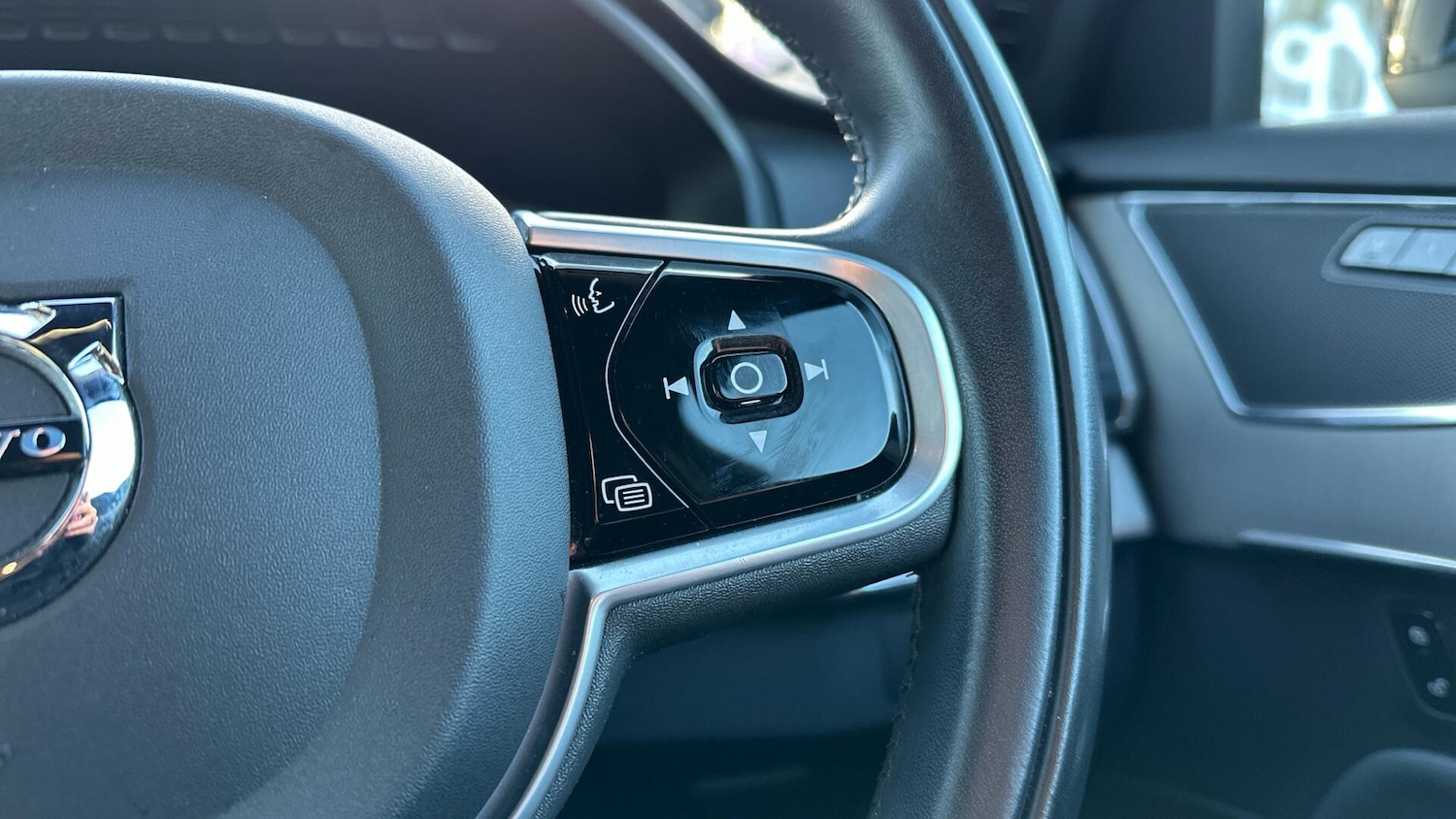 Used Volvo XC90 2021 for sale - 76953527: Photo 31