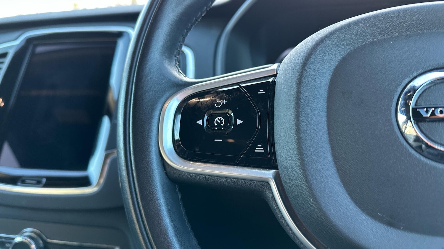 Used Volvo XC90 2021 for sale - 76953527: Photo 32