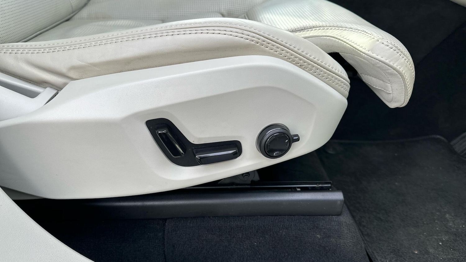 Used Volvo XC90 2023 for sale - 77672975: Photo 30