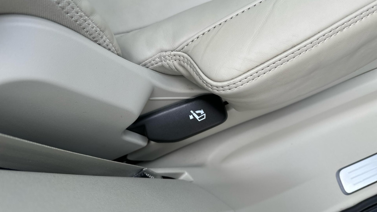 Used Volvo XC90 2023 for sale - 77672975: Photo 36