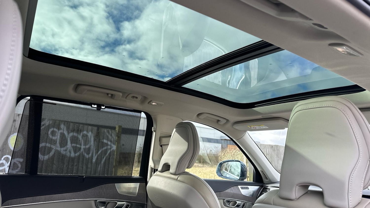 Used Volvo XC90 2023 for sale - 77672975: Photo 44