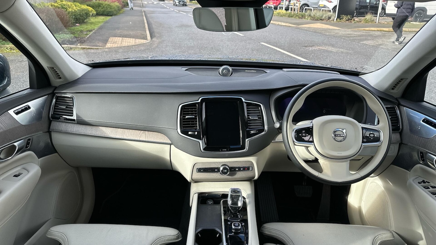 Used Volvo XC90 2023 for sale - 77672975: Photo 5