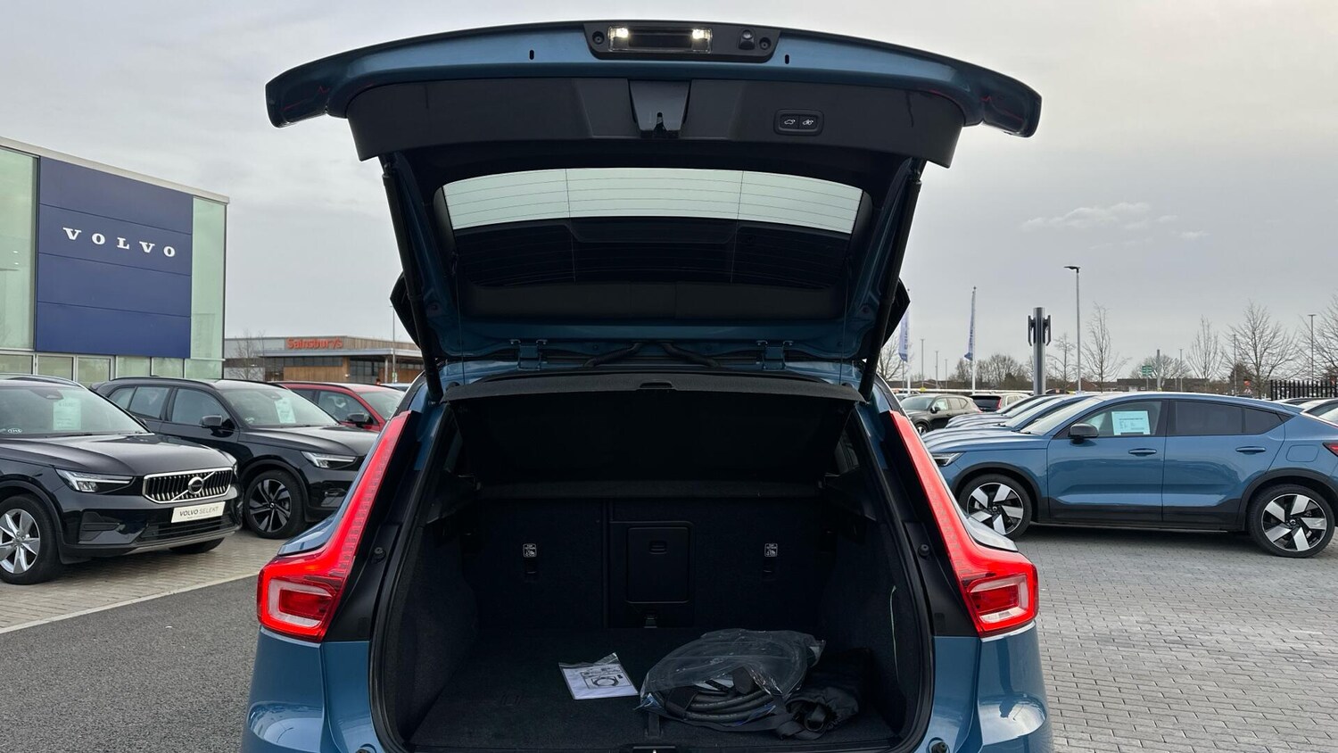 Used Volvo XC40 2022 for sale - 77672915: Photo 13