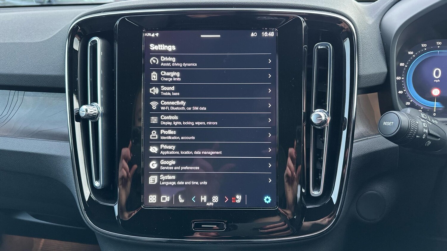 Used Volvo XC40 2022 for sale - 77672915: Photo 17