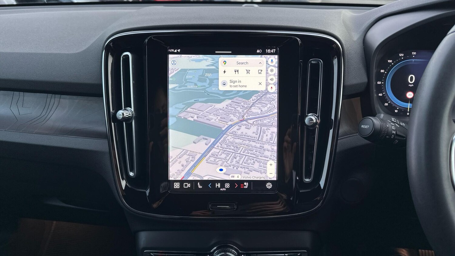 Used Volvo XC40 2022 for sale - 77672915: Photo 18