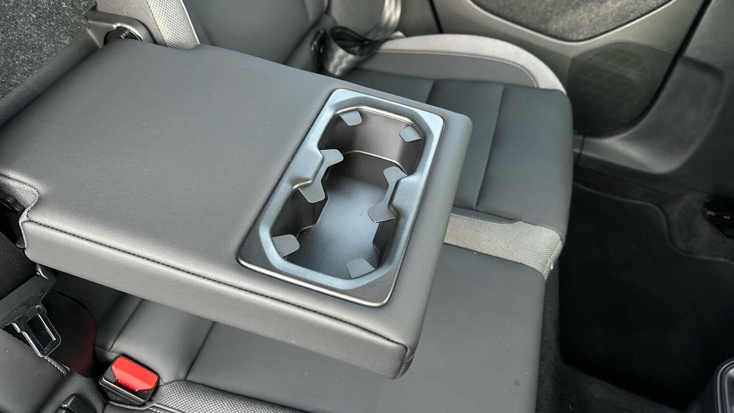 Used Volvo XC40 2022 for sale - 77672915: Photo 31