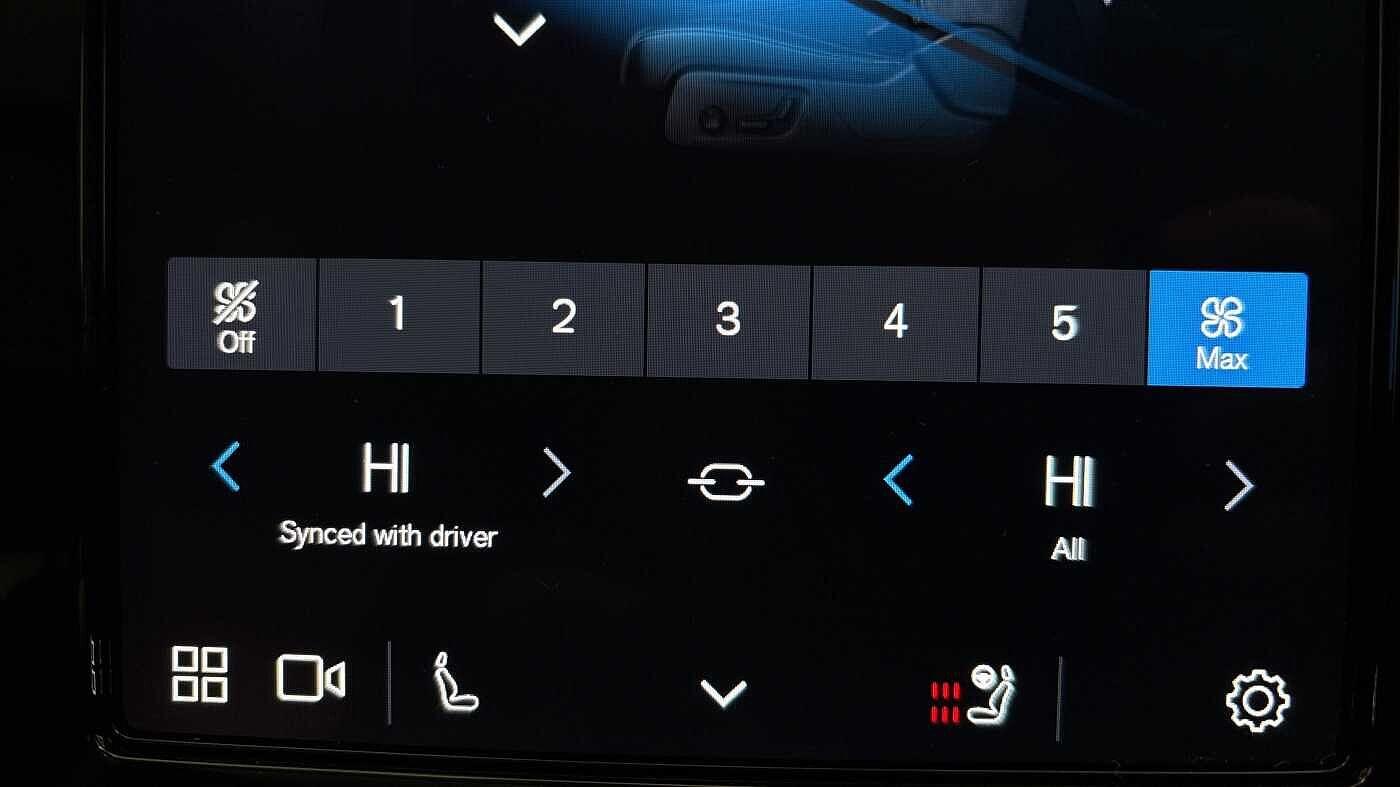 Used Volvo XC40 2022 for sale - 77440415: Photo 40