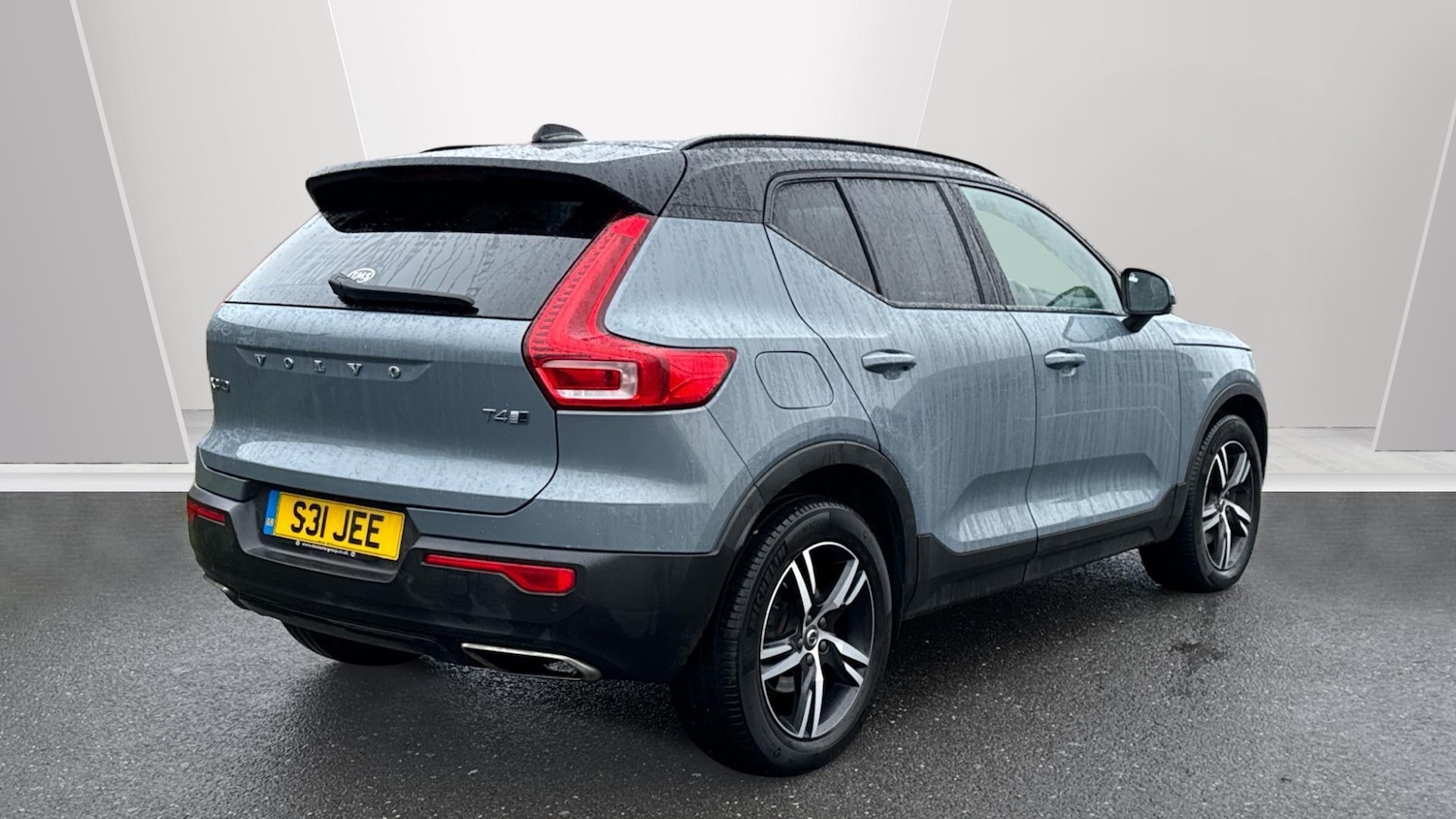Used Volvo XC40 2020 for sale - 77016567: Photo 2