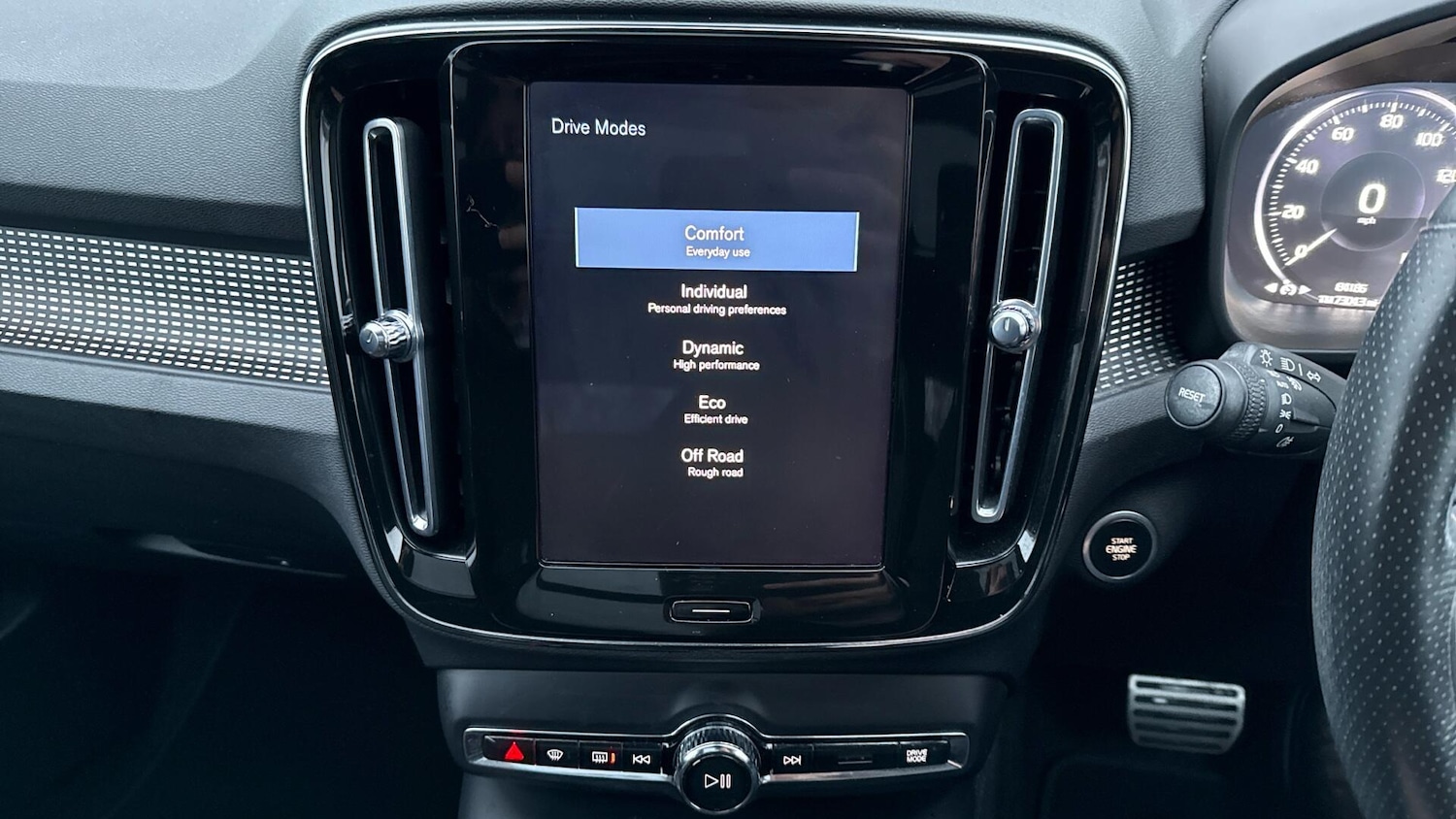 Used Volvo XC40 2020 for sale - 77016567: Photo 39