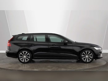 Used Volvo V60 2022 for sale - 79292521: Photo