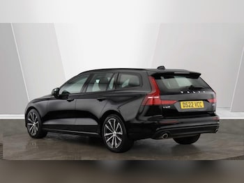 Used Volvo V60 2022 for sale - 79292521: Photo