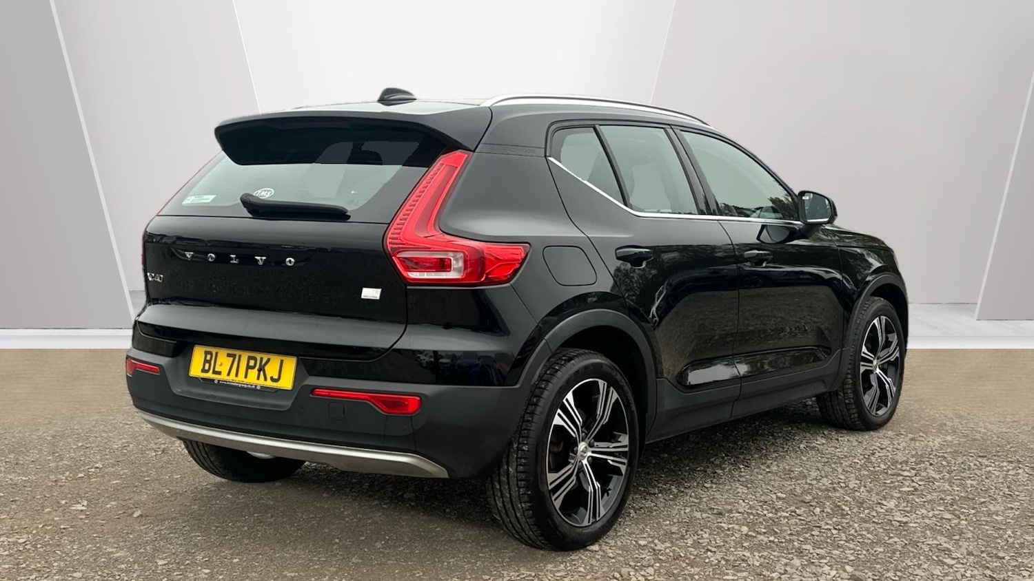Used Volvo XC40 2022 for sale - 76336799: Photo 2