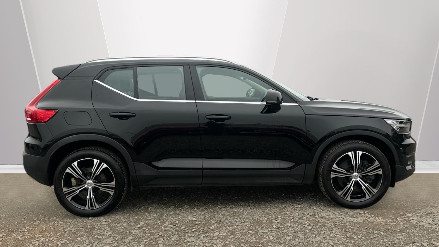 Used Volvo XC40 2022 for sale - 76336799: Photo 3
