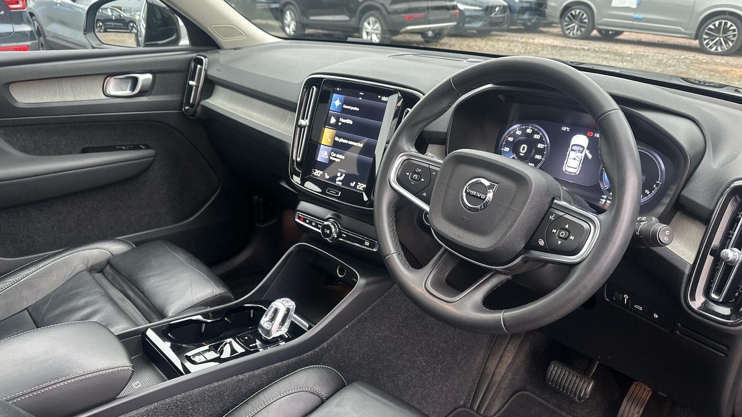 Used Volvo XC40 2022 for sale - 76336799: Photo 4