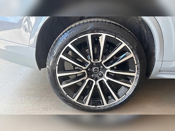 Used Volvo XC90 2025 for sale - 79291399: Photo