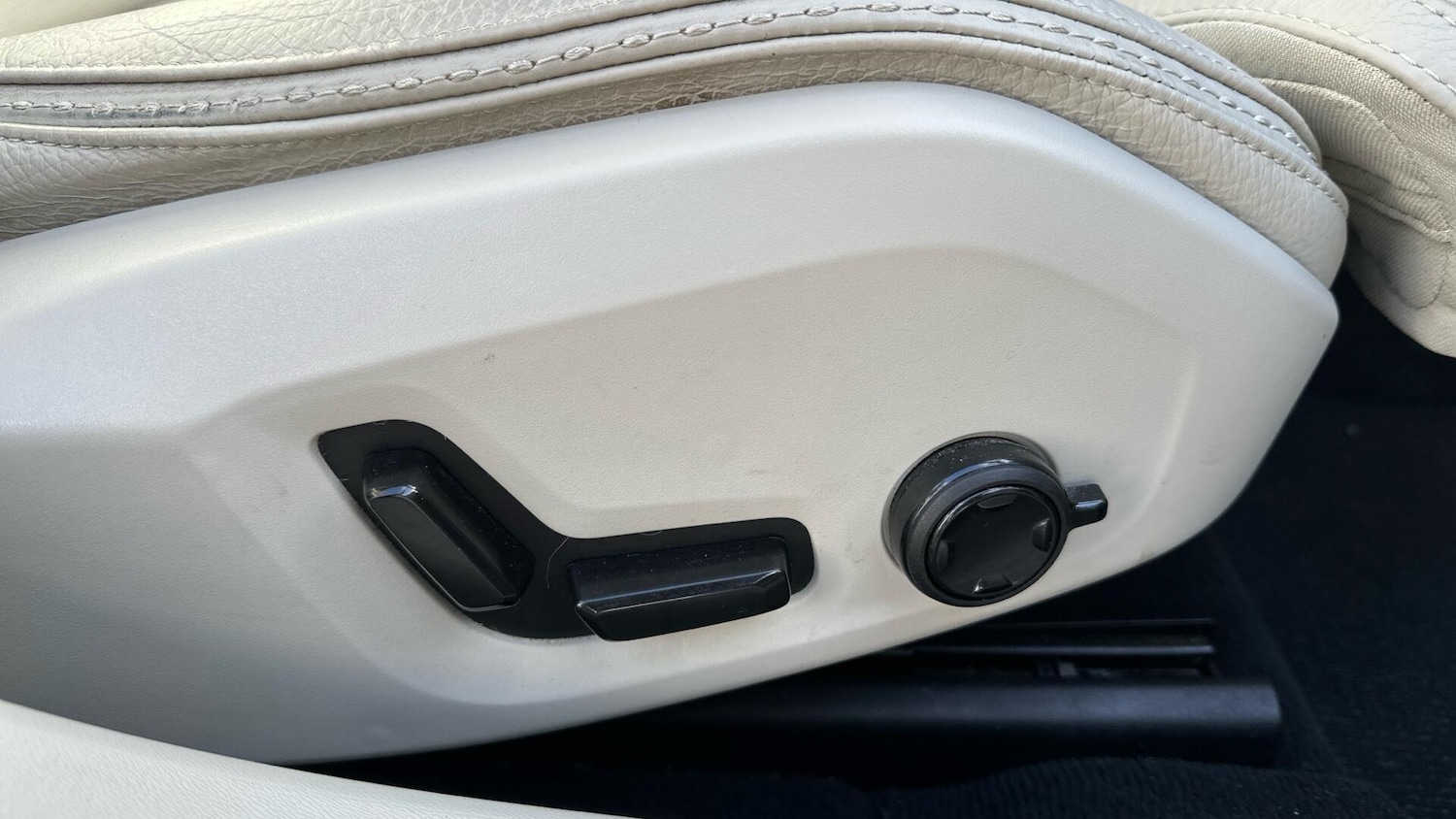 Used Volvo V90 2020 for sale - 77242855: Photo 31