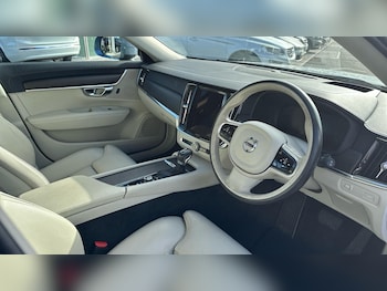 Used Volvo V90 2020 for sale - 77242855: Photo