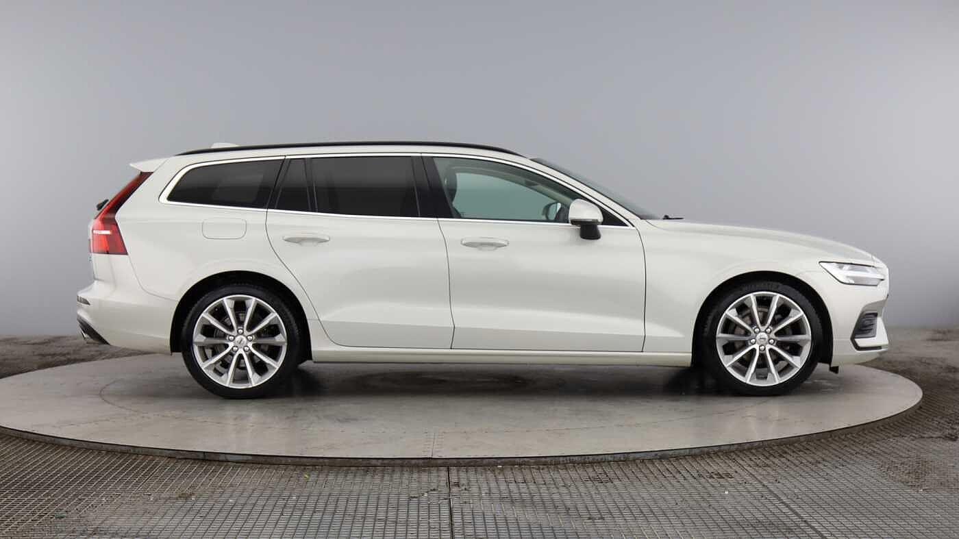 Used Volvo V60 2021 for sale - 76701897: Photo 2