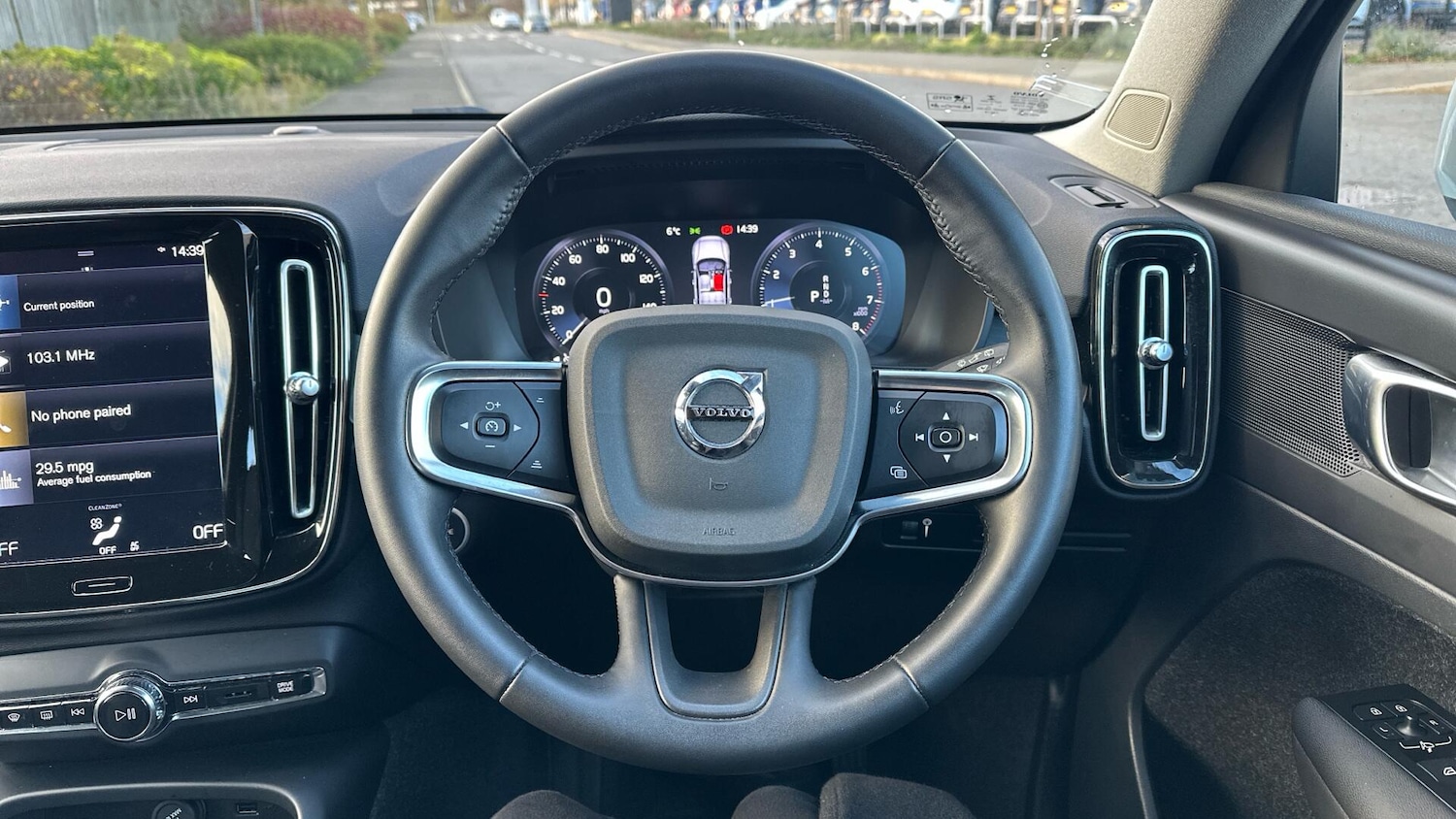 Used Volvo XC40 for sale - 77425249: Photo 10