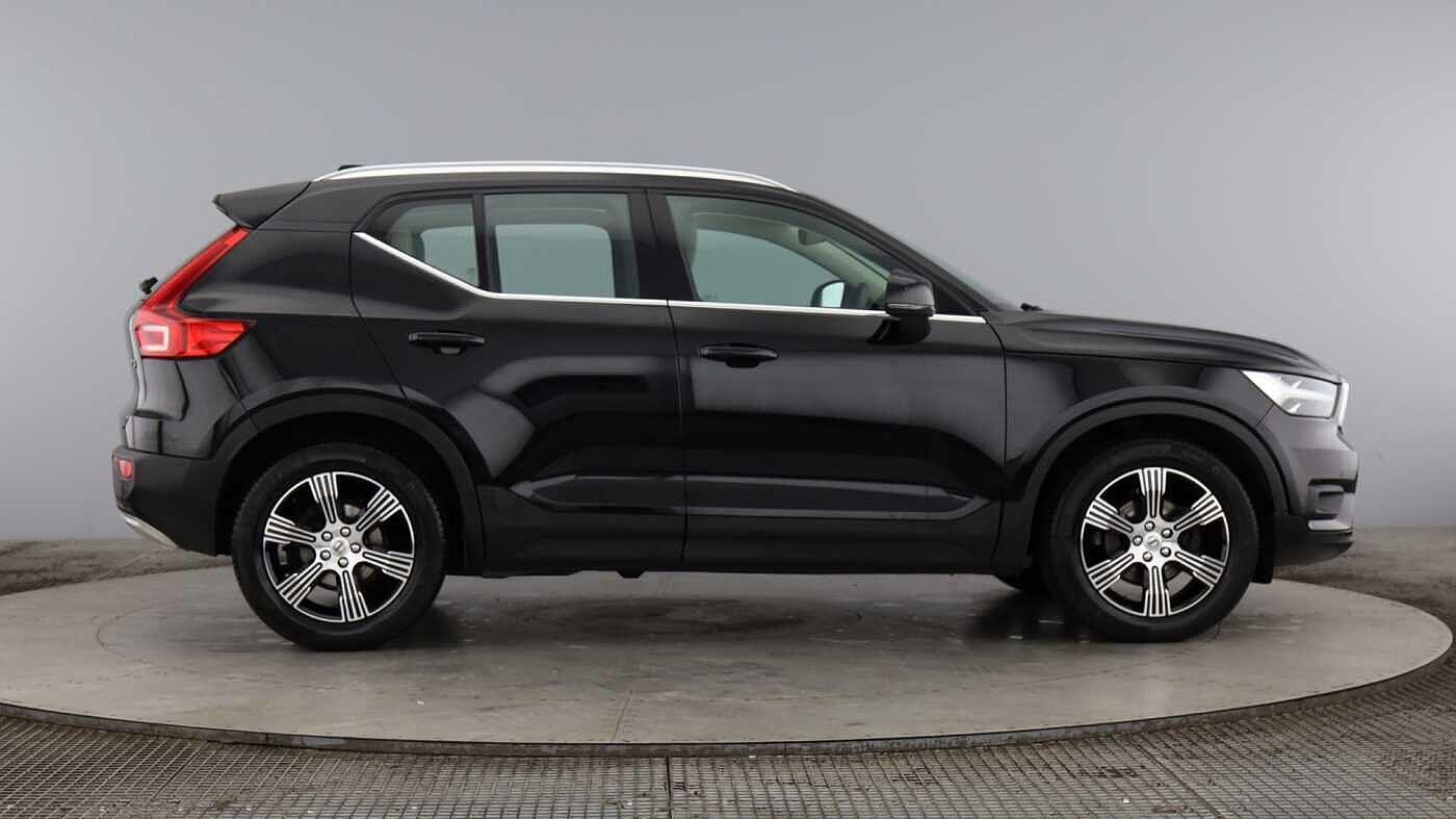 Used Volvo XC40 2020 for sale - 76446845: Photo 2