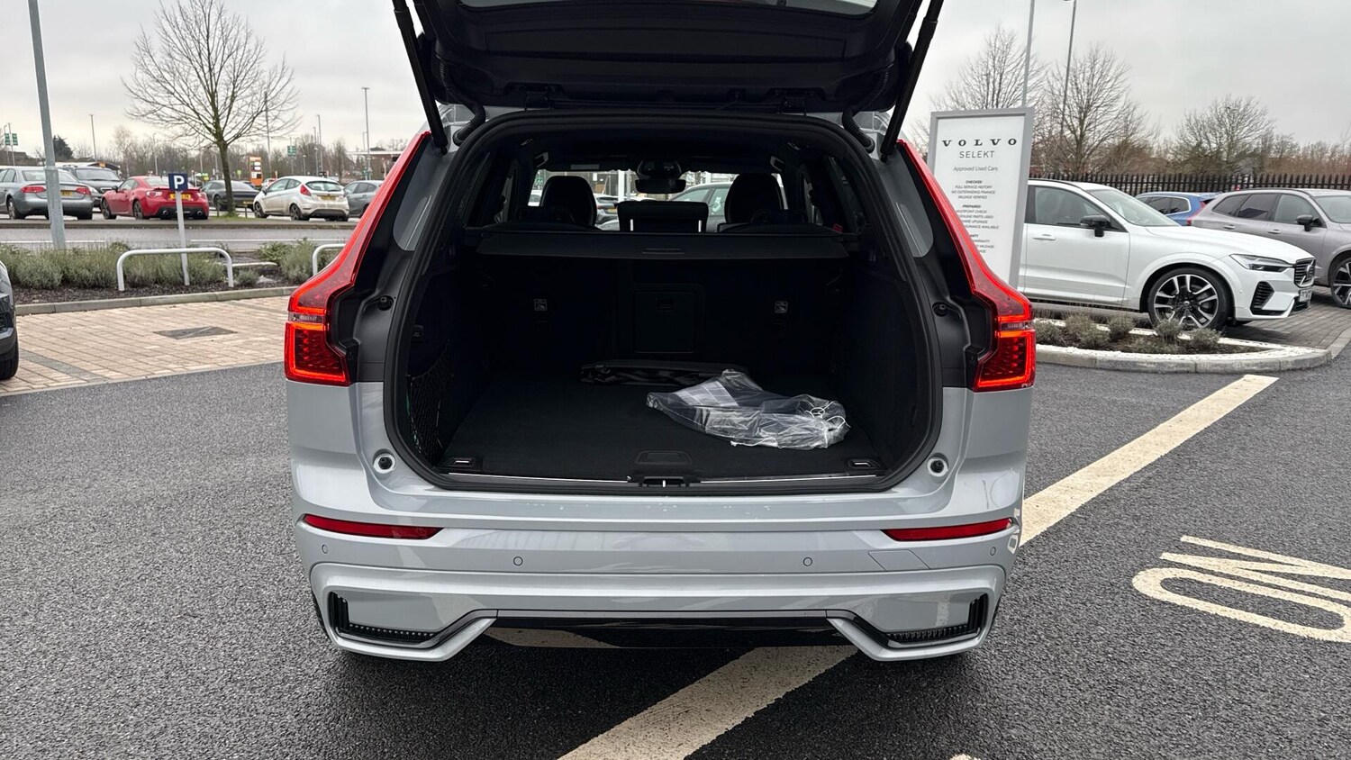 Used Volvo XC60 2026 for sale - 77358777: Photo 13