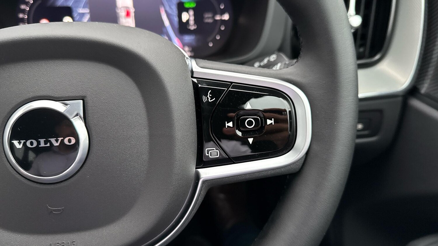 Used Volvo XC60 2026 for sale - 77358777: Photo 40