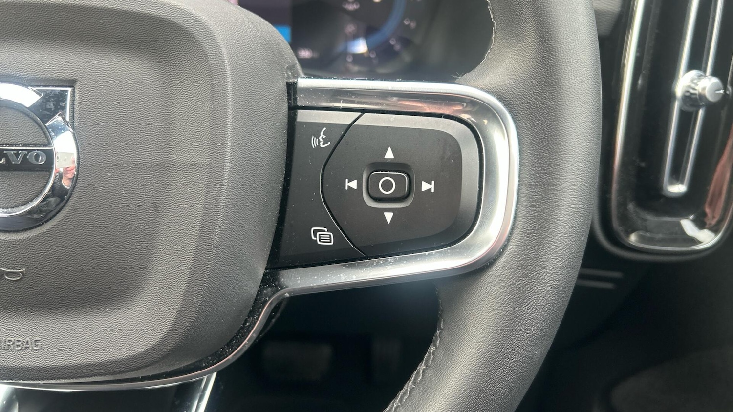 Used Volvo XC40 2022 for sale - 76644557: Photo 22