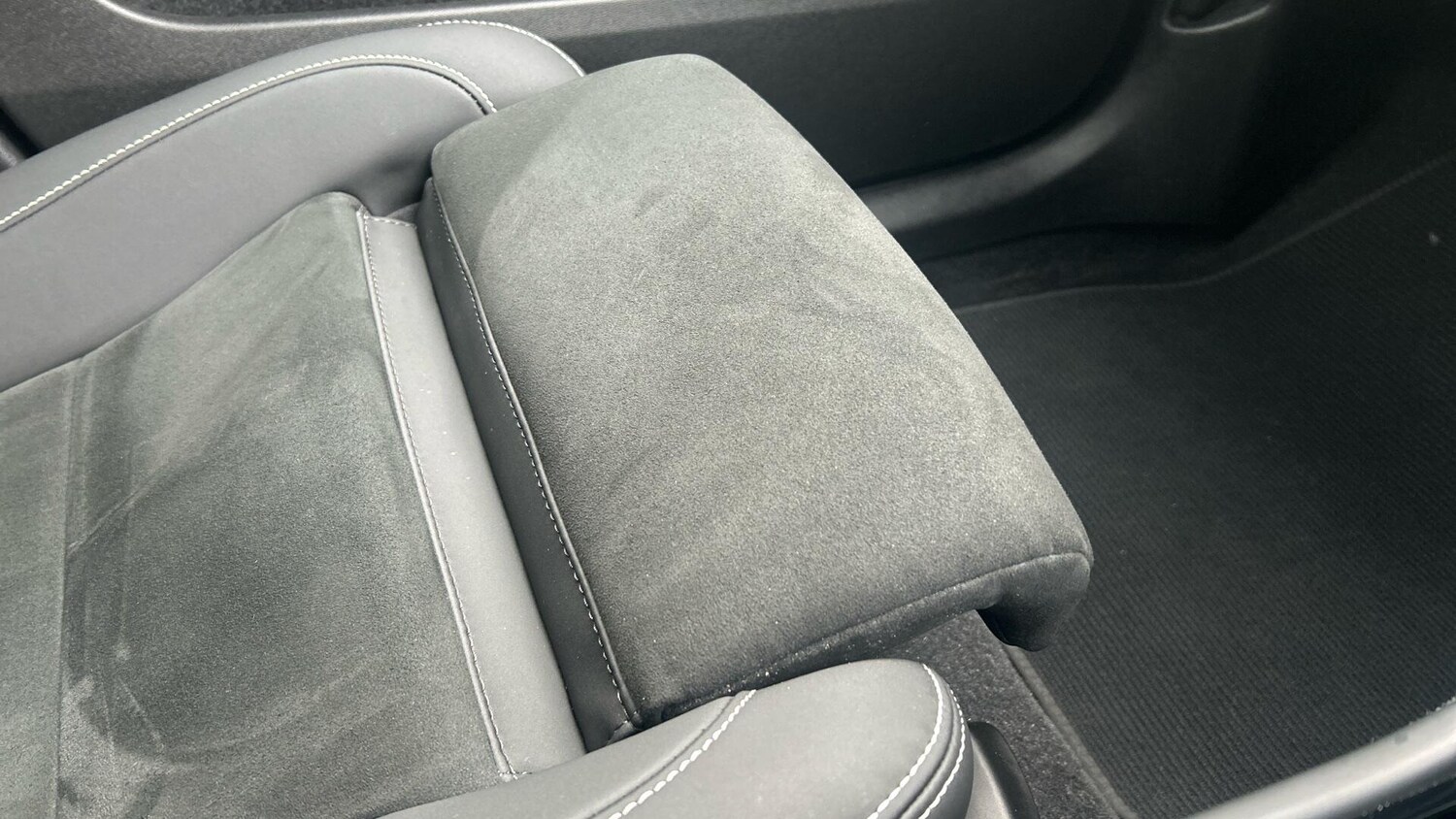 Used Volvo XC40 2022 for sale - 76644557: Photo 42