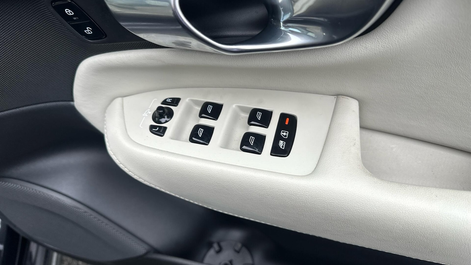 Used Volvo XC90 2022 for sale - 77229972: Photo 36