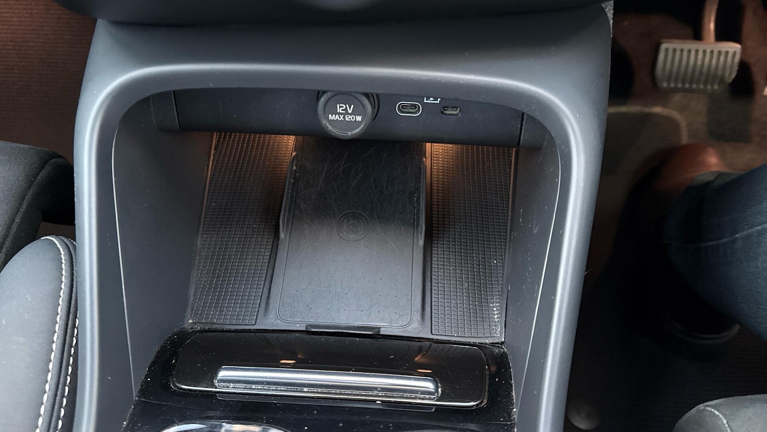 Used Volvo XC40 2023 for sale - 77400483: Photo 36