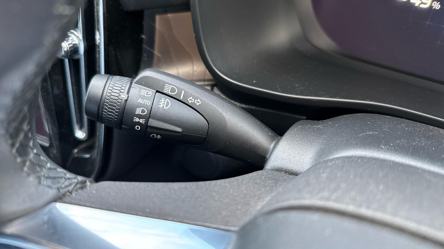 Used Volvo XC40 2023 for sale - 77400483: Photo 41