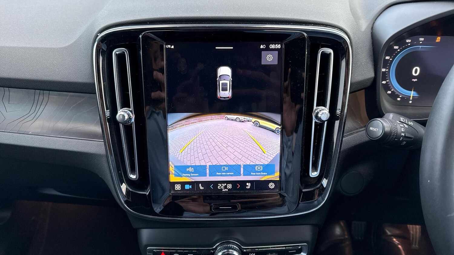 Used Volvo XC40 2023 for sale - 77400483: Photo 42