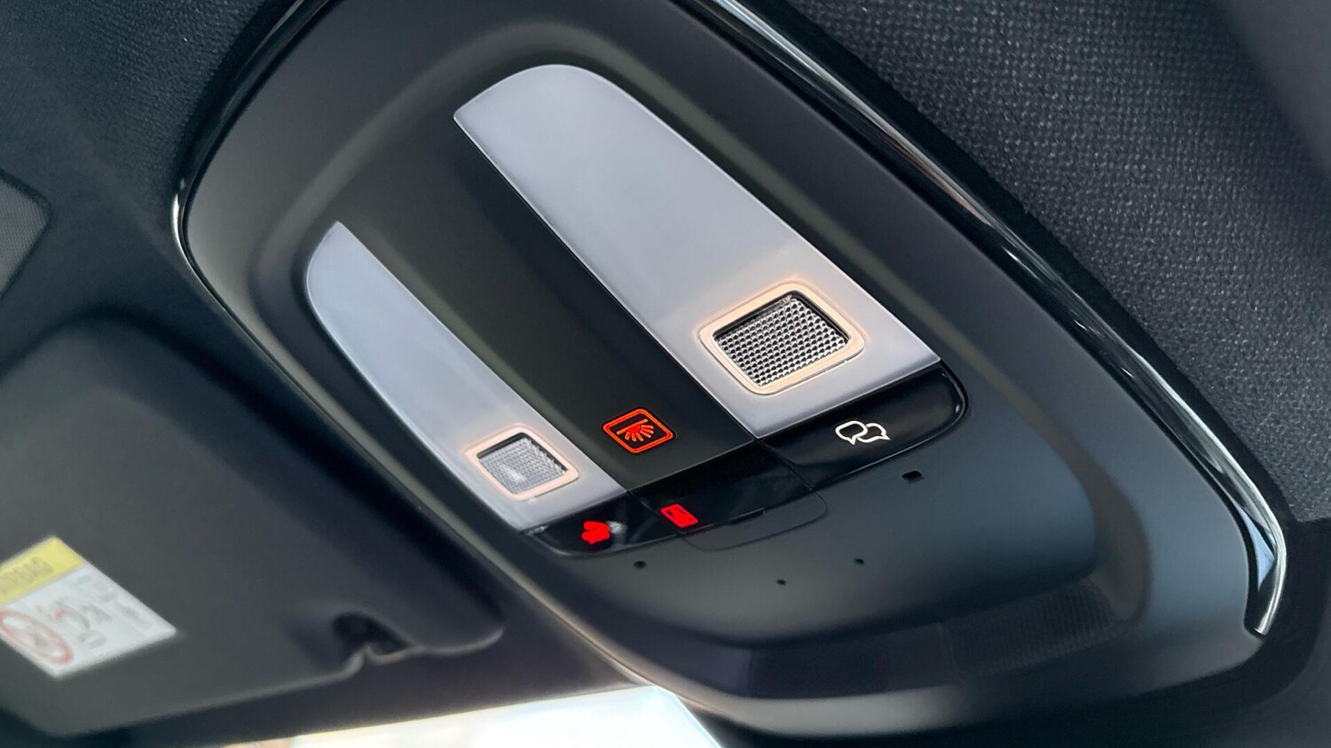 Used Volvo XC40 2023 for sale - 77400483: Photo 44