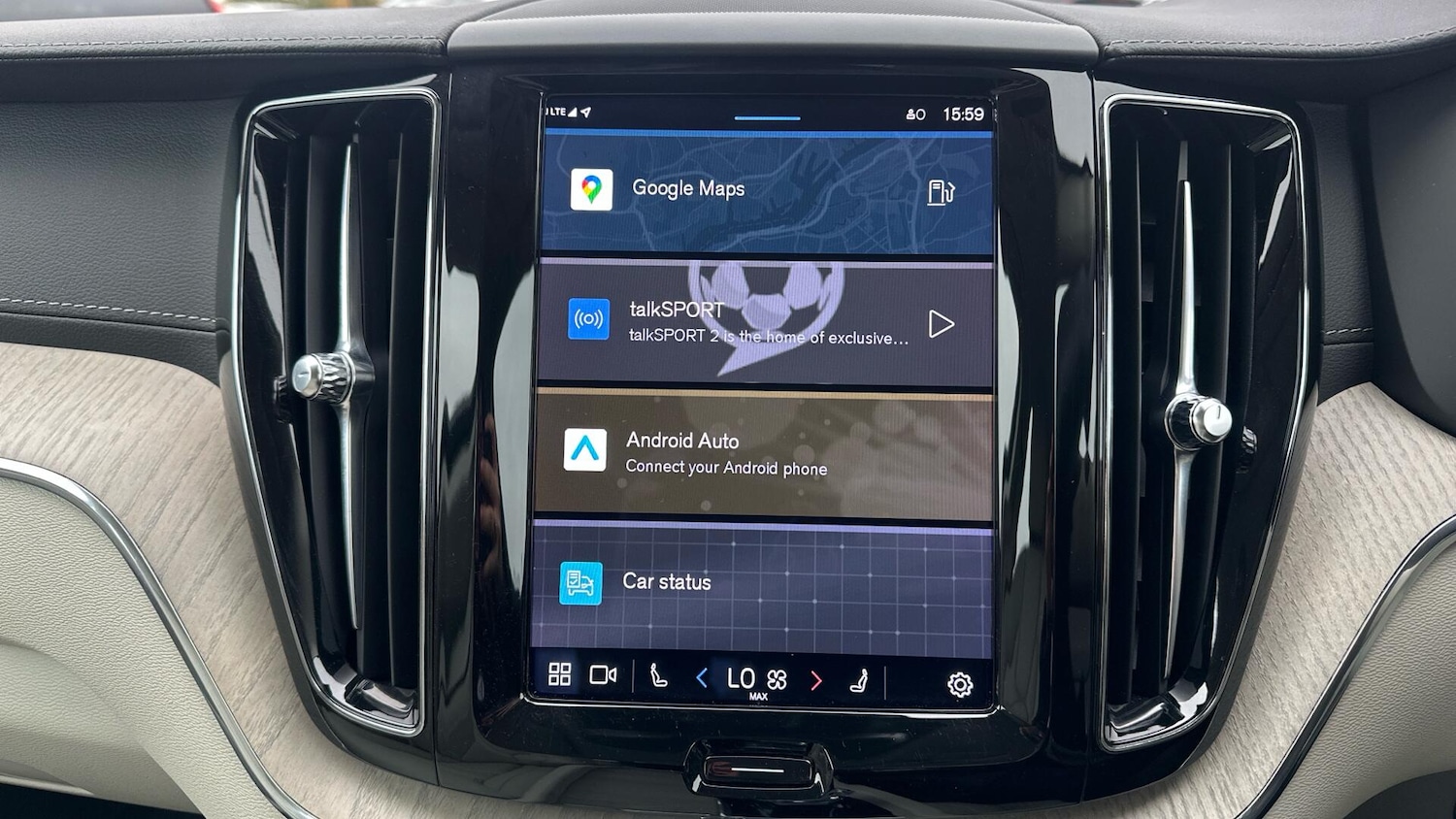 Used Volvo XC60 2021 for sale - 76337341: Photo 12