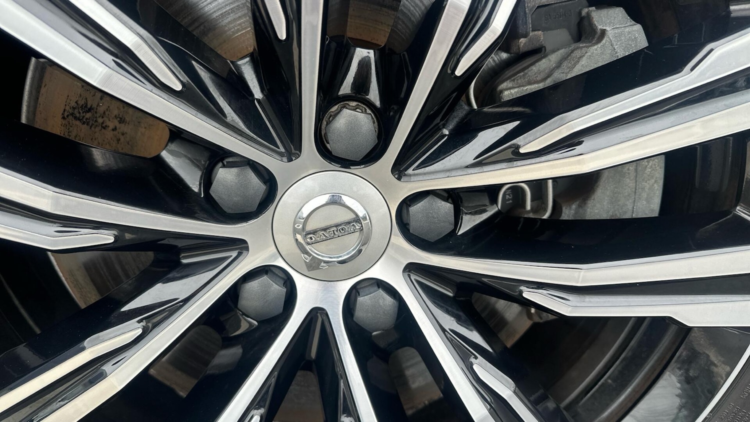 Used Volvo XC60 2021 for sale - 76337341: Photo 15