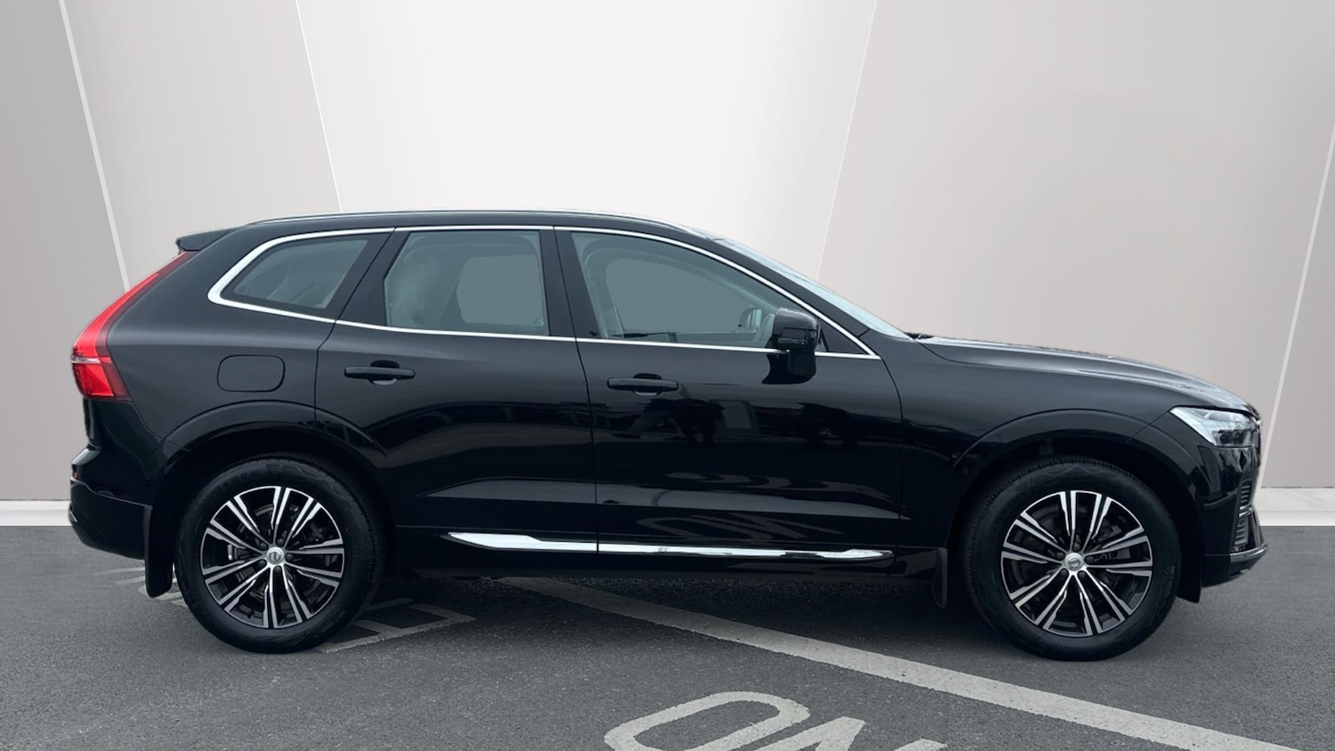 Used Volvo XC60 2021 for sale - 76337341: Photo 3