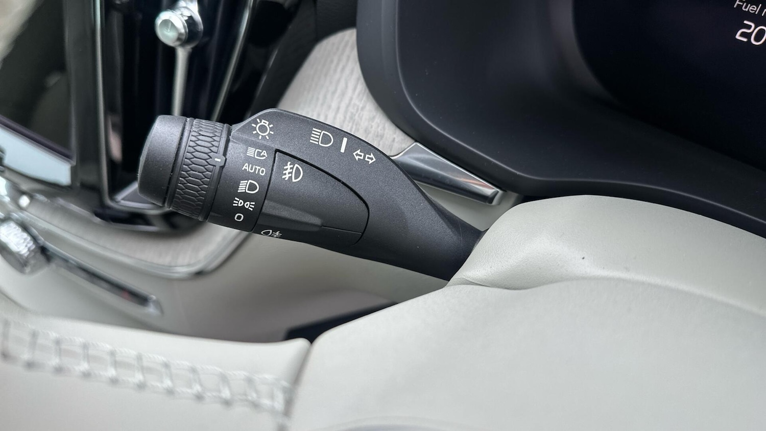 Used Volvo XC60 2021 for sale - 76337341: Photo 35