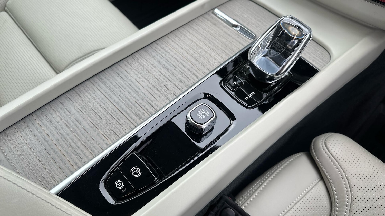 Used Volvo XC60 2021 for sale - 76337341: Photo 36