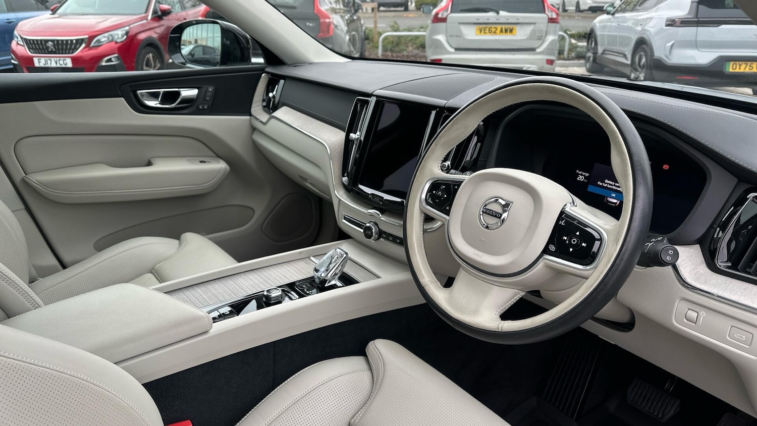 Used Volvo XC60 2021 for sale - 76337341: Photo 4