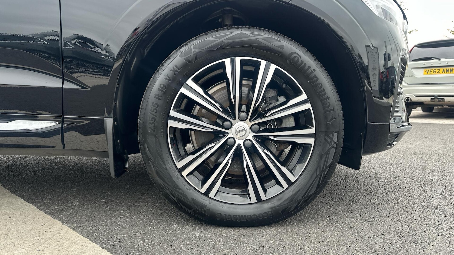 Used Volvo XC60 2021 for sale - 76337341: Photo 9